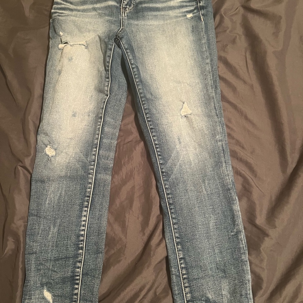 Buckle Women's Faded Blue Skinny Jeans